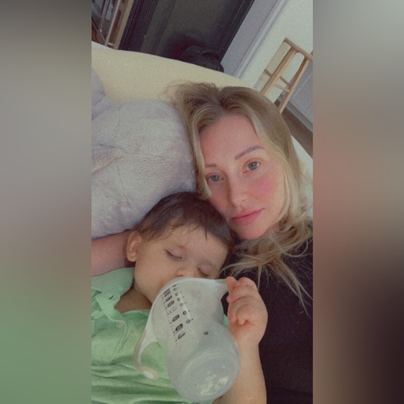 Meet your Posher, Gwen - Picture 4 of 7